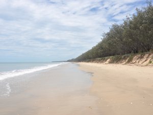 Woodgate Beach Woodgate Beach (27 December 2011)