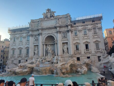Trevi Fountain... Trevi Fountain