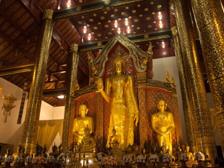 Wat Chedi Luang A visit to Wat Chedi Luang (29 December 2014)