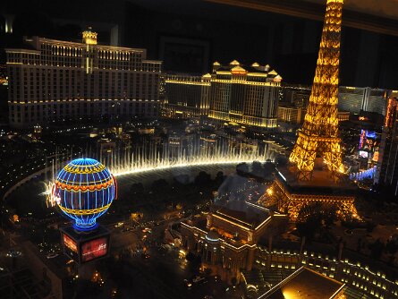 Las Vegas Casinos & Resorts... Las Vegas Casinos & Resorts on the Strip