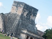 DSC_4651 Taking in all of the sights -- Visita del centro ceremonial Maya Chichén Itzá -- Trip to Chichen Itza (Yucatán, Mexico) -- 6 December 2016