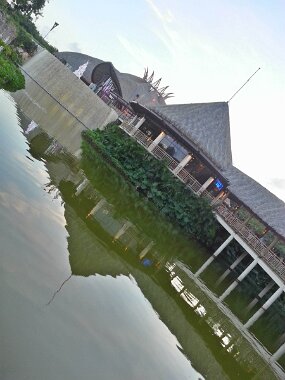 20161207_180305_HDR null