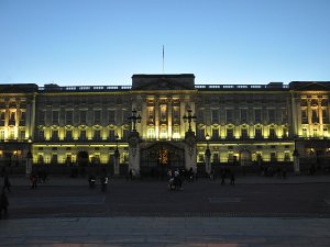 Buckingham Palace 2009 Buckingham Palace (25 December 2009)