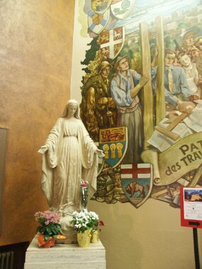 L&#39;Oratoire Saint-Joseph (29 Nov 03)    [ JHB Travel Photos ]