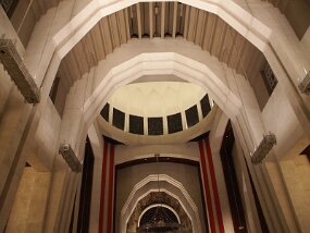 L&#39;Oratoire Saint-Joseph (29 Nov 03)    [ JHB Travel Photos ]