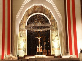 L&#39;Oratoire Saint-Joseph (29 Nov 03)    [ JHB Travel Photos ]