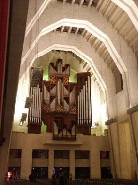 L&#39;Oratoire Saint-Joseph (29 Nov 03)    [ JHB Travel Photos ]