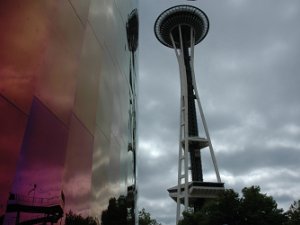 Seattle Center Space Needle , Pacific Science Center , Science Fiction Museum (23 Aug 06)